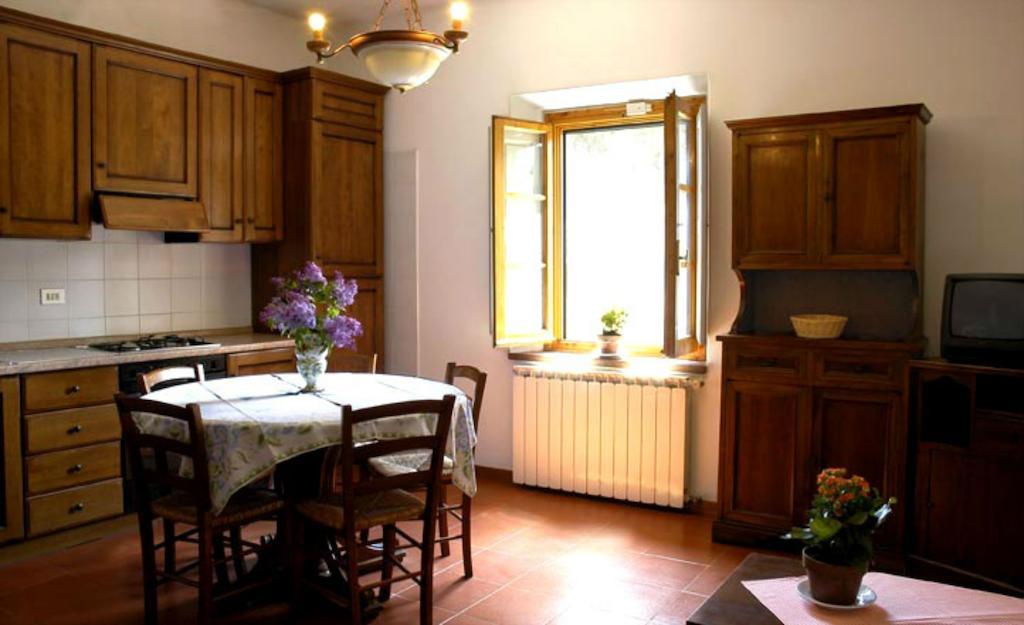 Agriturismo Le Pianore Montespertoli Oda fotoğraf